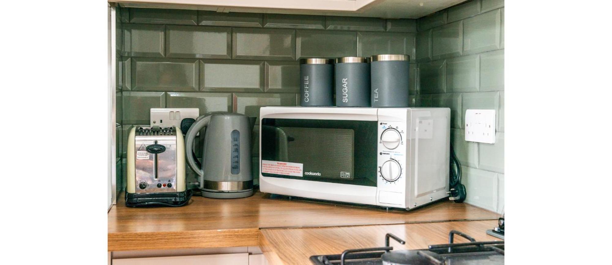 Spacious Two Bedroom In Wood Green