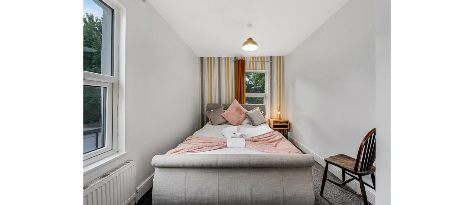 Spacious Two Bedroom In Wood Green Apartamento Londres