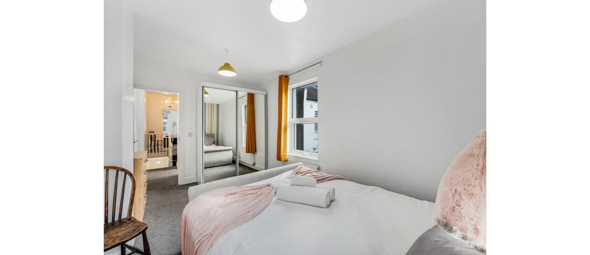 Spacious Two Bedroom In Wood Green Apartamento Londres