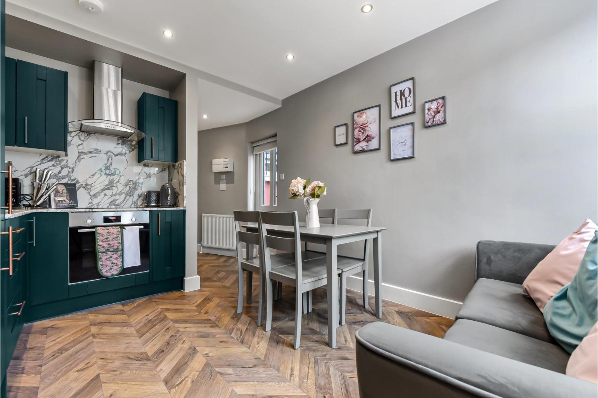 Lovely 2 Bedroom With Grill * Londen