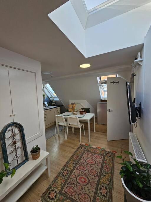 West Kensington Bright Flat * Londen