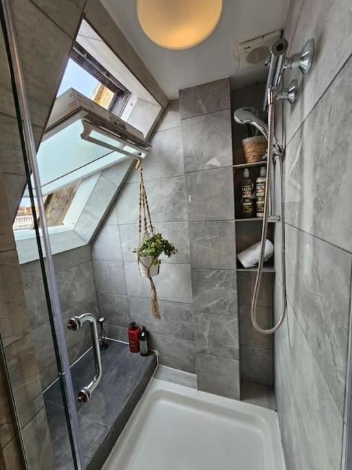 West Kensington Bright Flat Londen