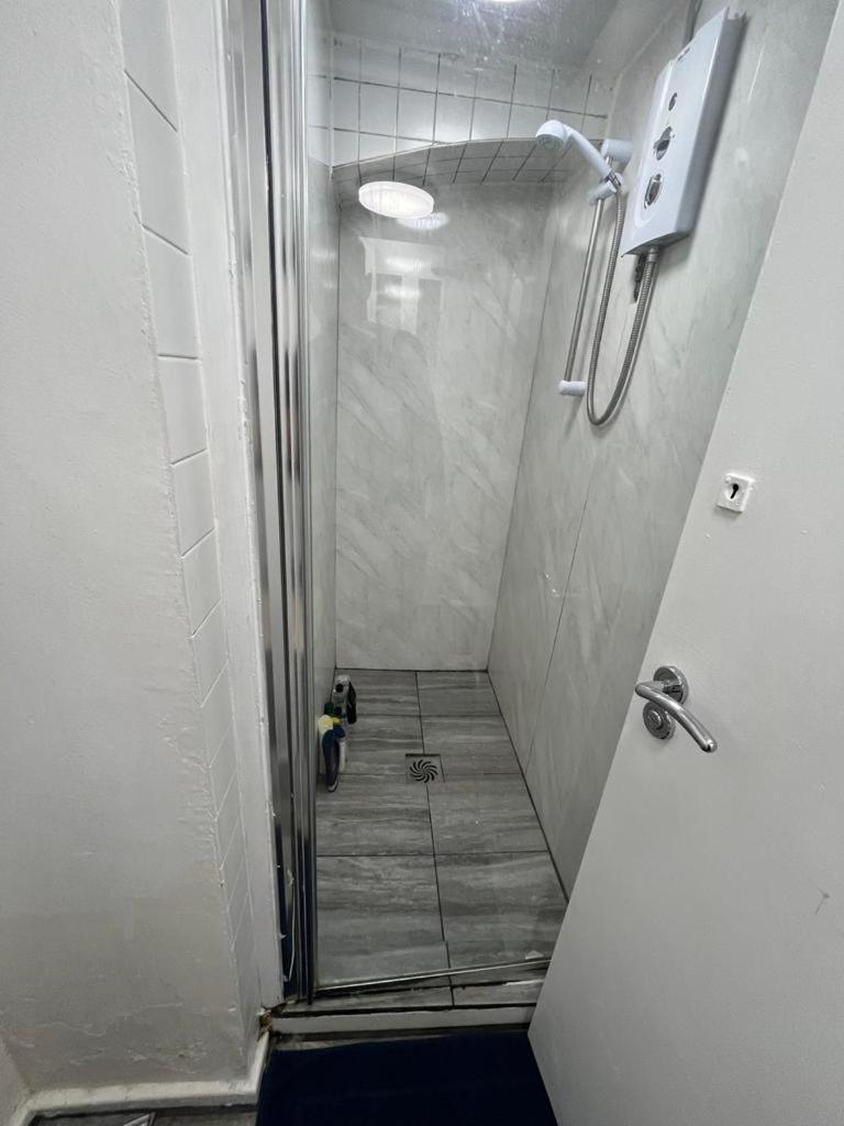 Homestay In Oxford Street London