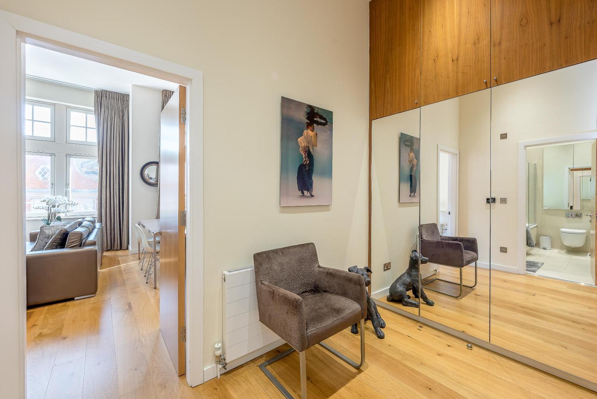 Apartment Moments From Hyde Park & Notting Hill With Free Luggage Storage And Washing Machine