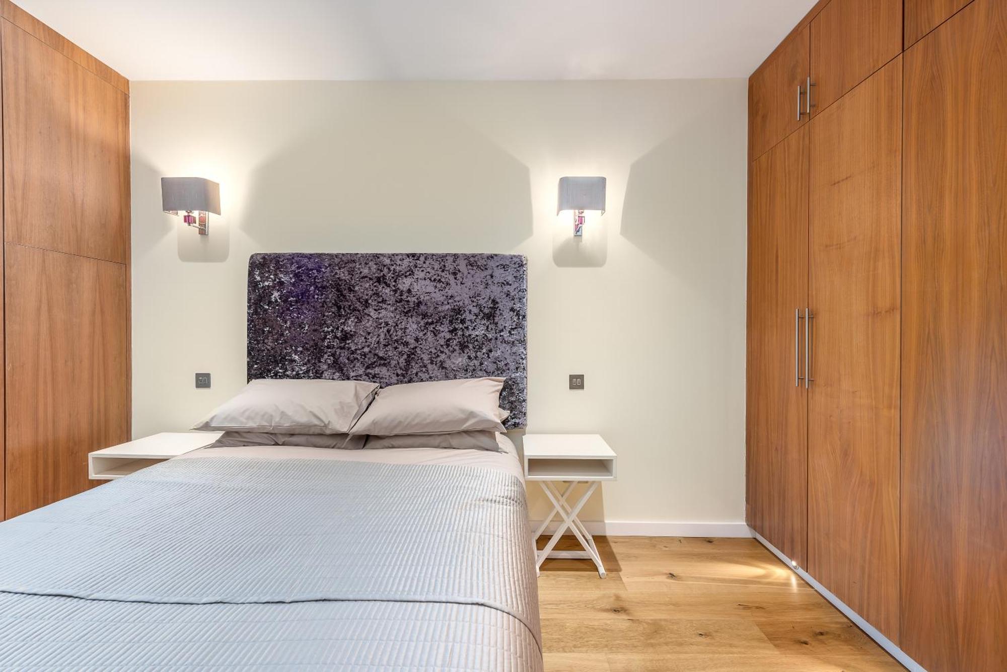 Moments From Hyde Park & Notting Hill With Free Luggage Storage And Washing Machine Apartment London