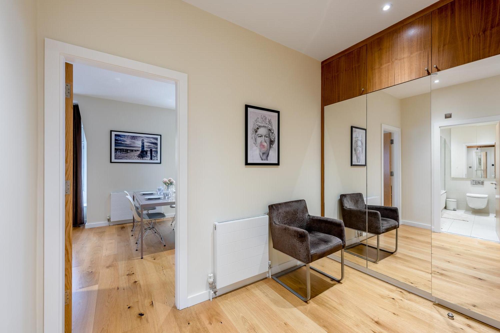 Apartment Moments From Hyde Park & Notting Hill With Free Luggage Storage And Washing Machine *