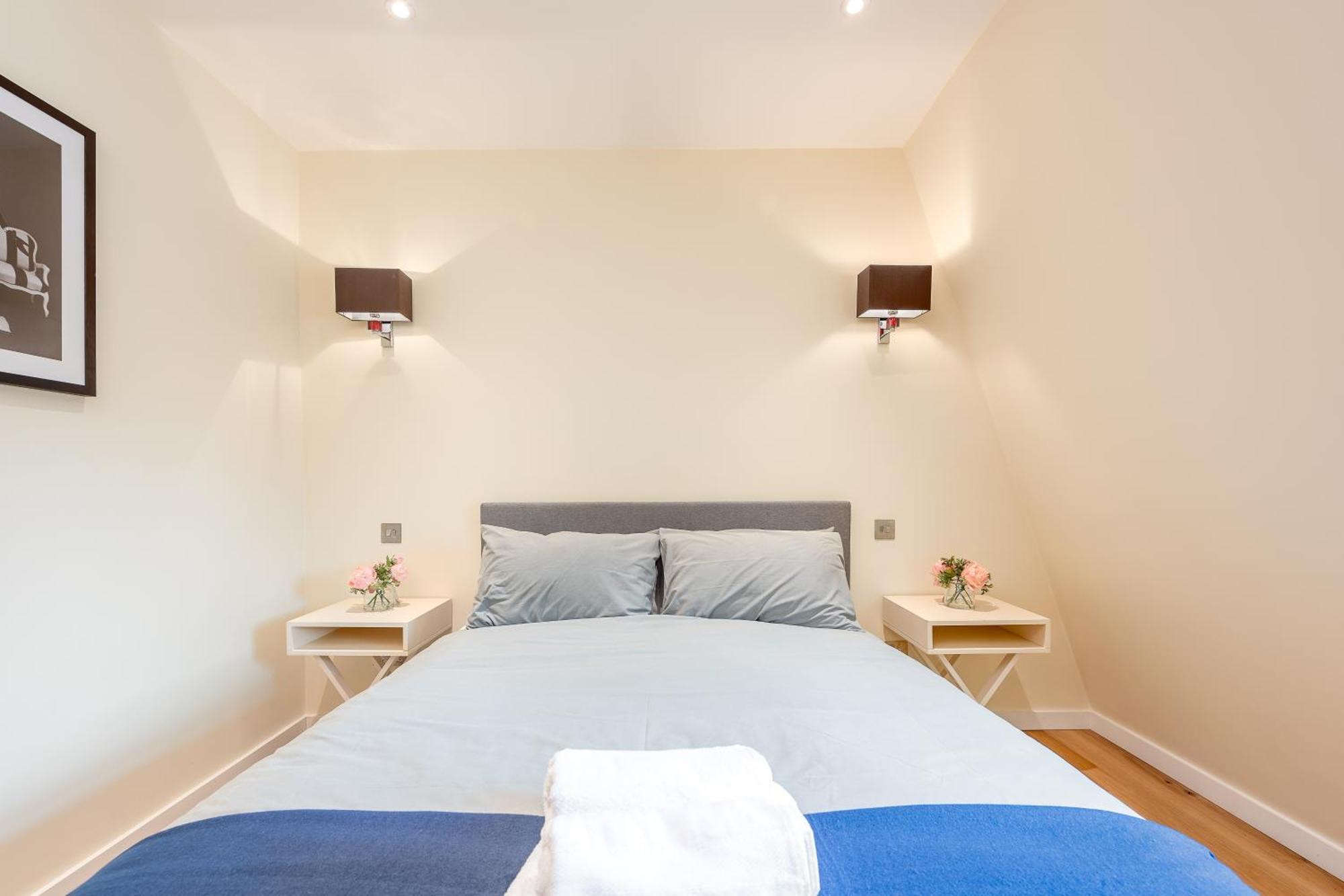 Moments From Hyde Park & Notting Hill With Free Luggage Storage And Washing Machine * London