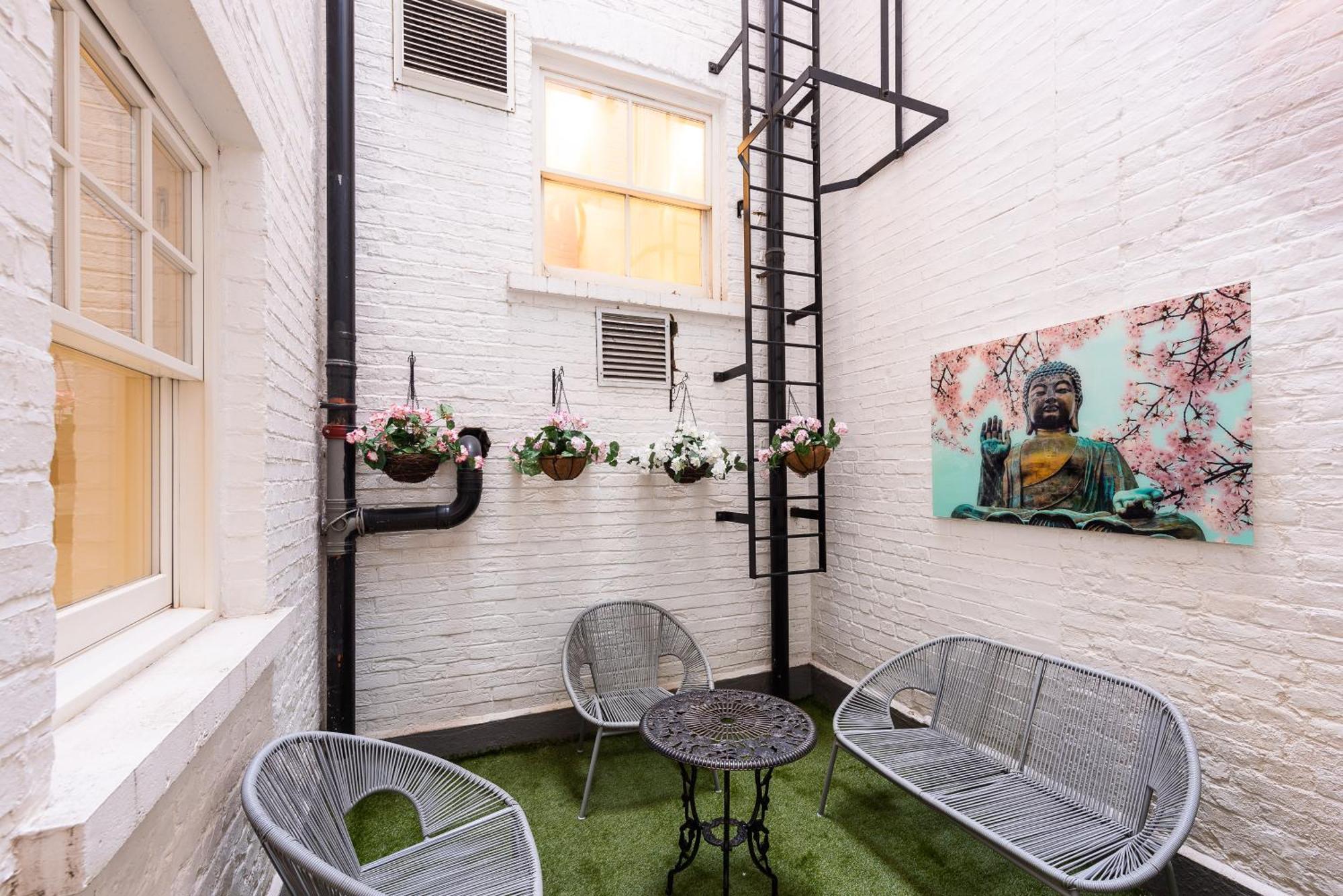 Apartment Moments From Hyde Park & Notting Hill With Free Luggage Storage And Washing Machine London