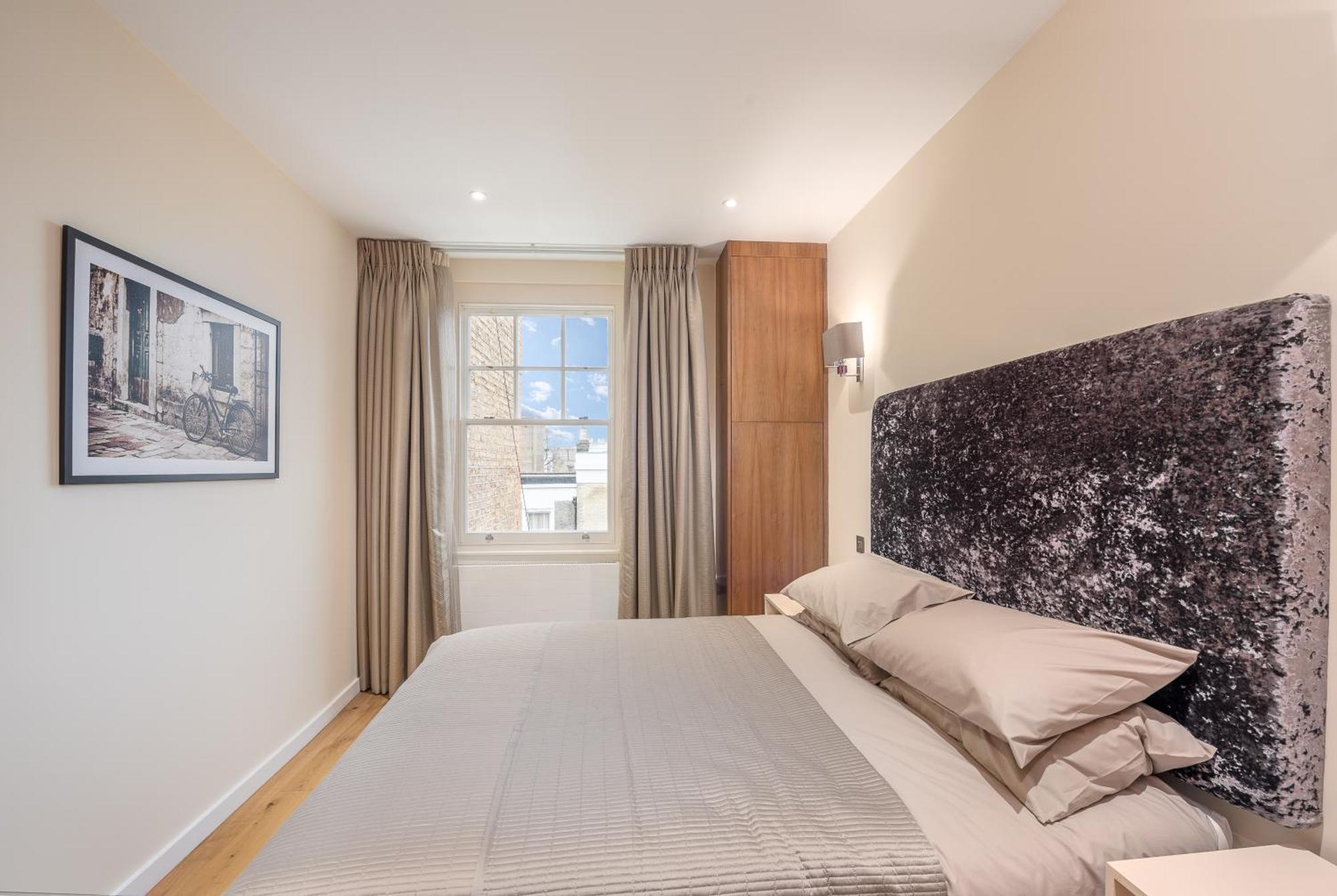 Moments From Hyde Park & Notting Hill With Free Luggage Storage And Washing Machine Apartment London