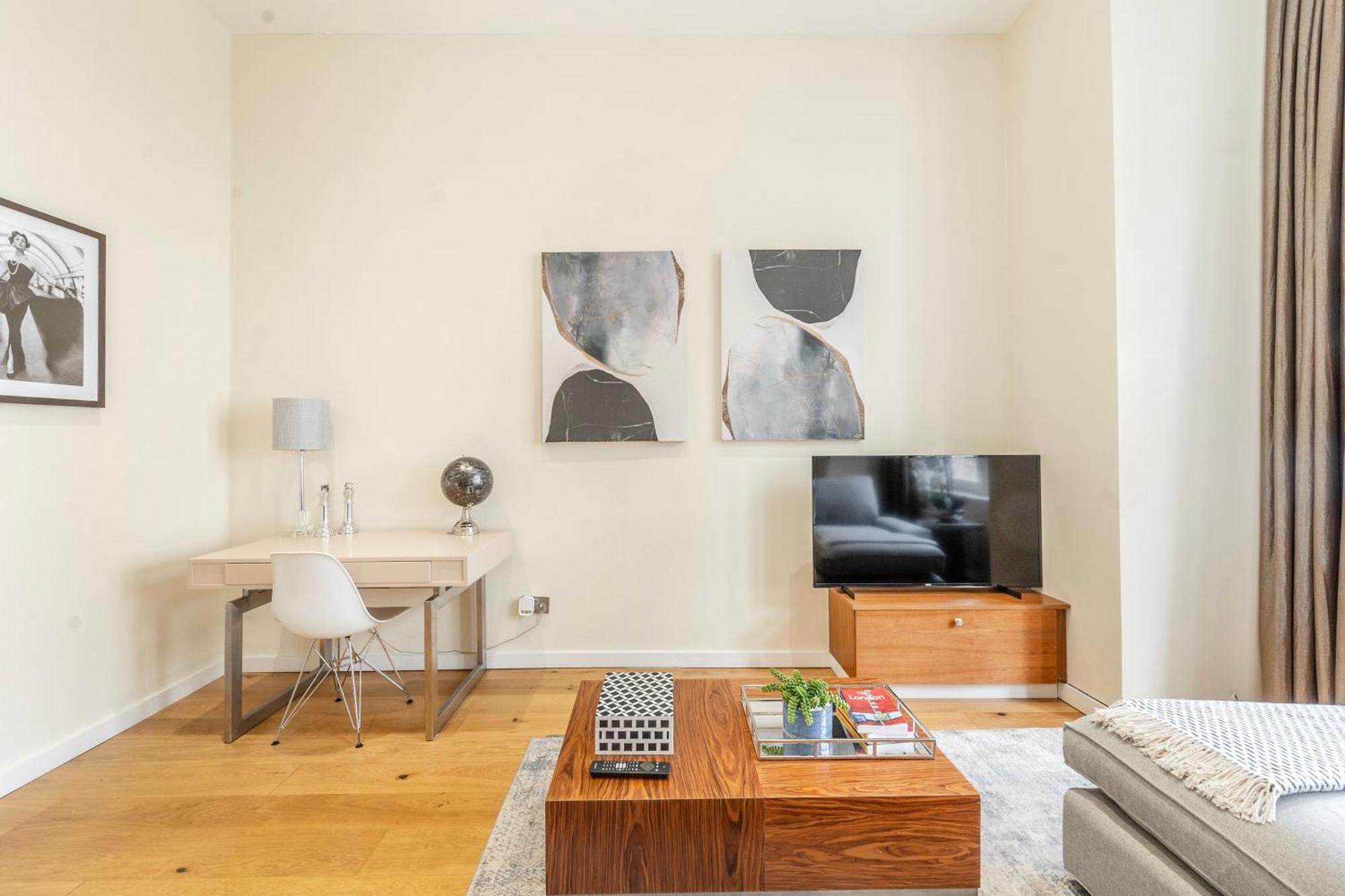 Moments From Hyde Park & Notting Hill With Free Luggage Storage And Washing Machine Apartment *