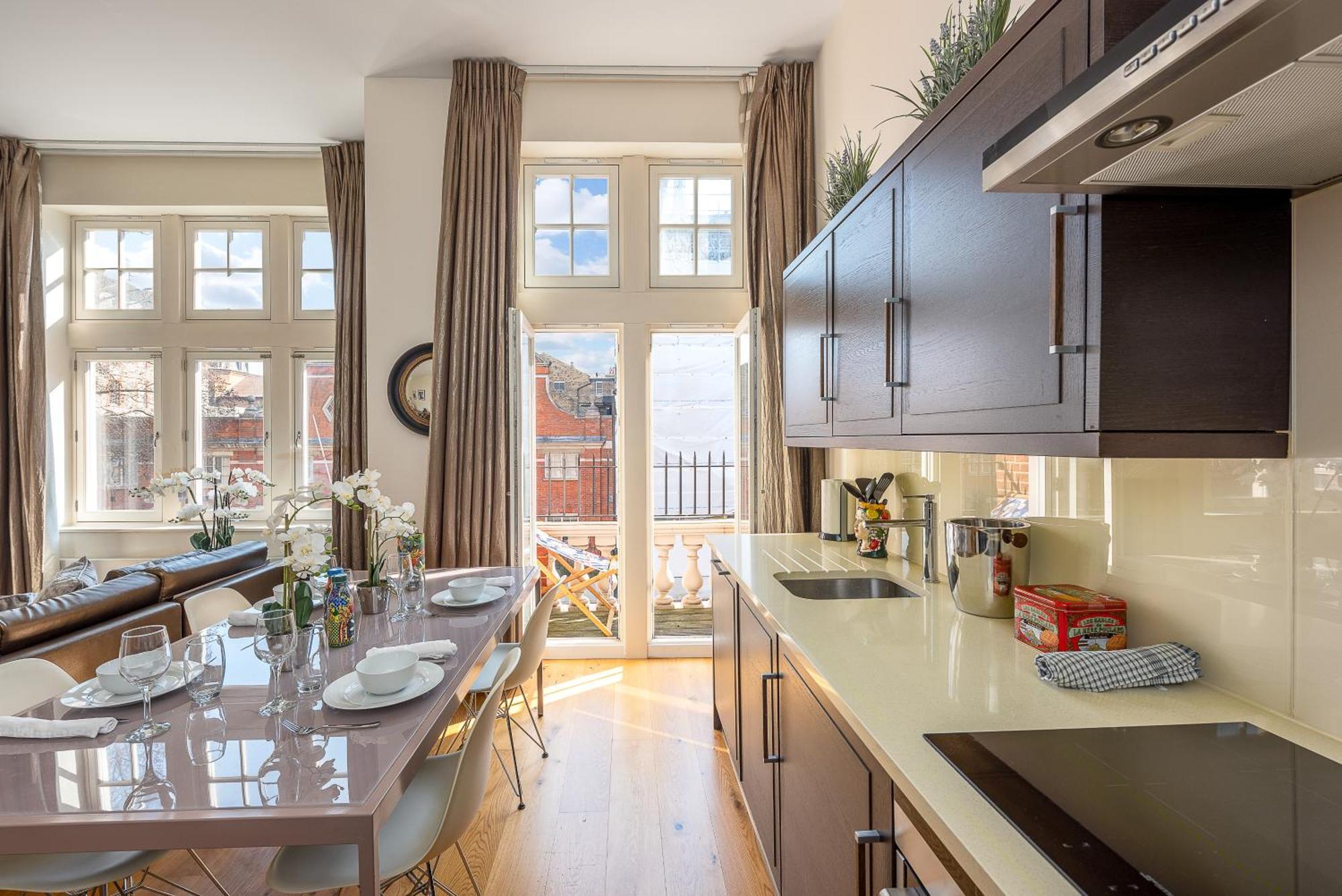 Moments From Hyde Park & Notting Hill With Free Luggage Storage And Washing Machine Apartment