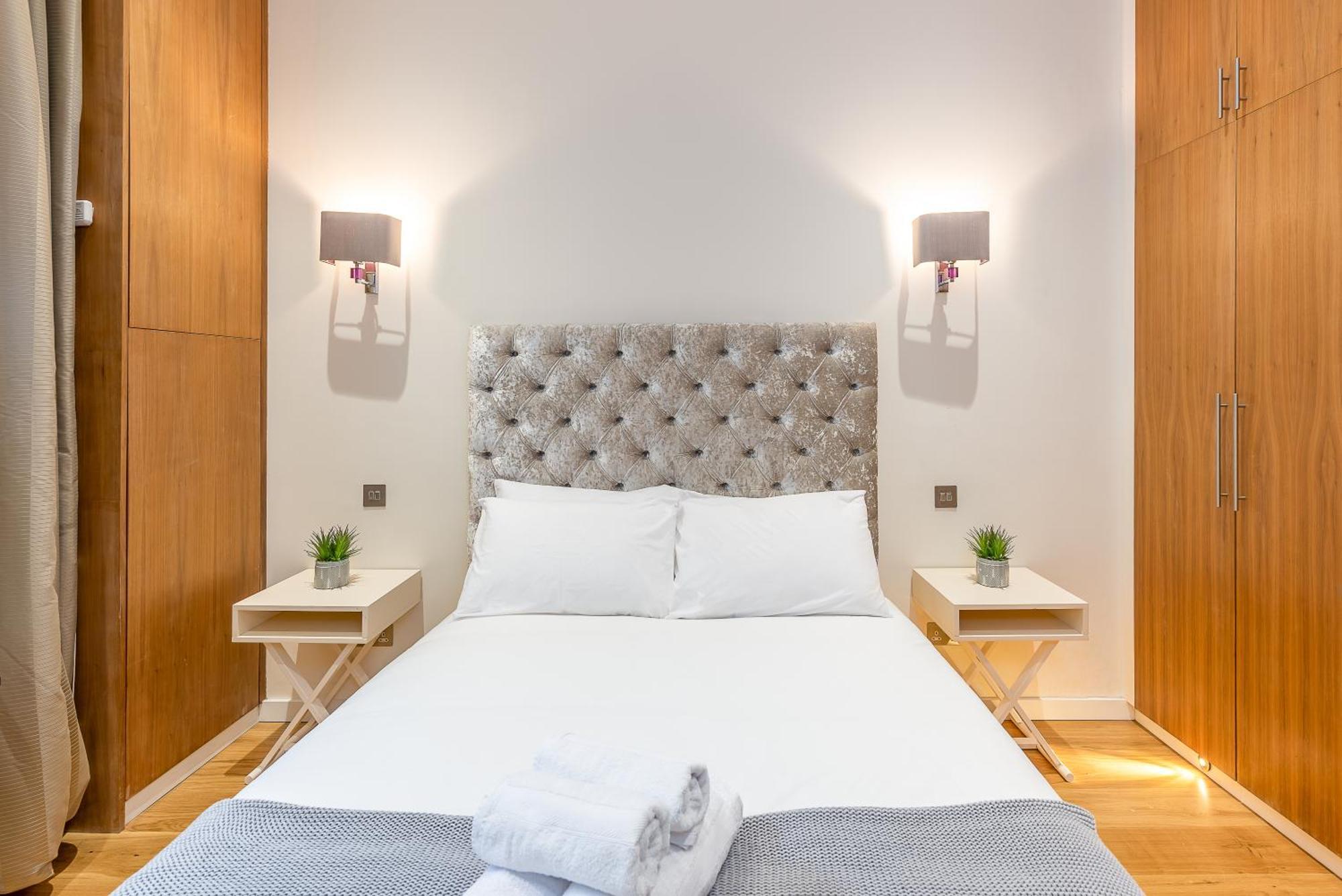 Apartment Moments From Hyde Park & Notting Hill With Free Luggage Storage And Washing Machine London