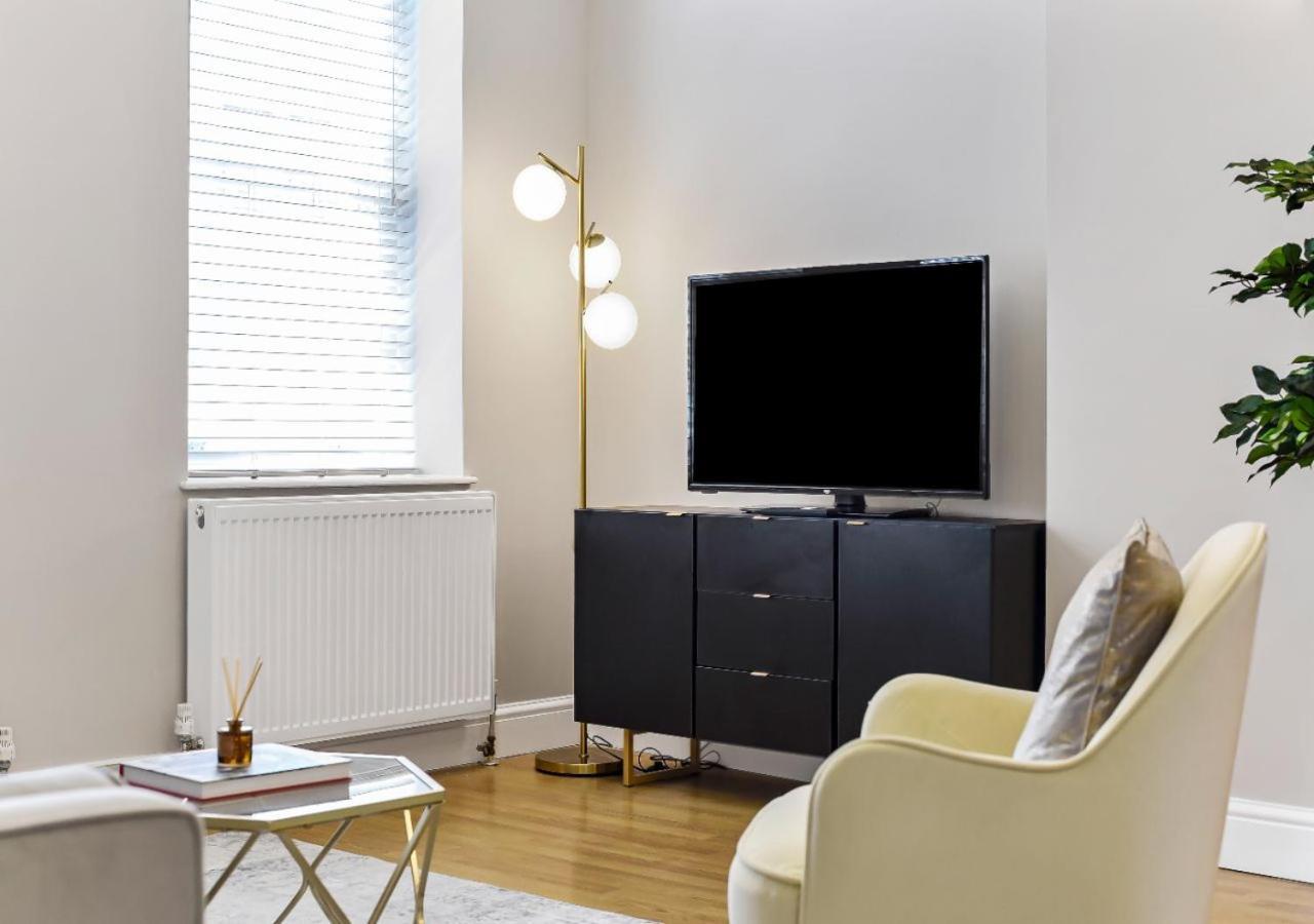 Apartment Charm: Stylish & Comfy 2br Flat In London