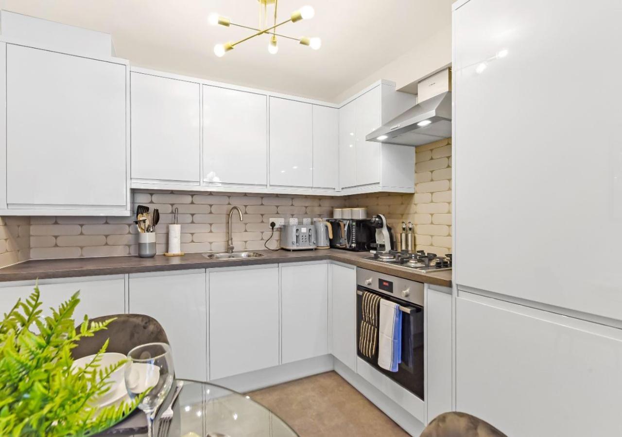 Charm: Stylish & Comfy 2br Flat In Apartment London