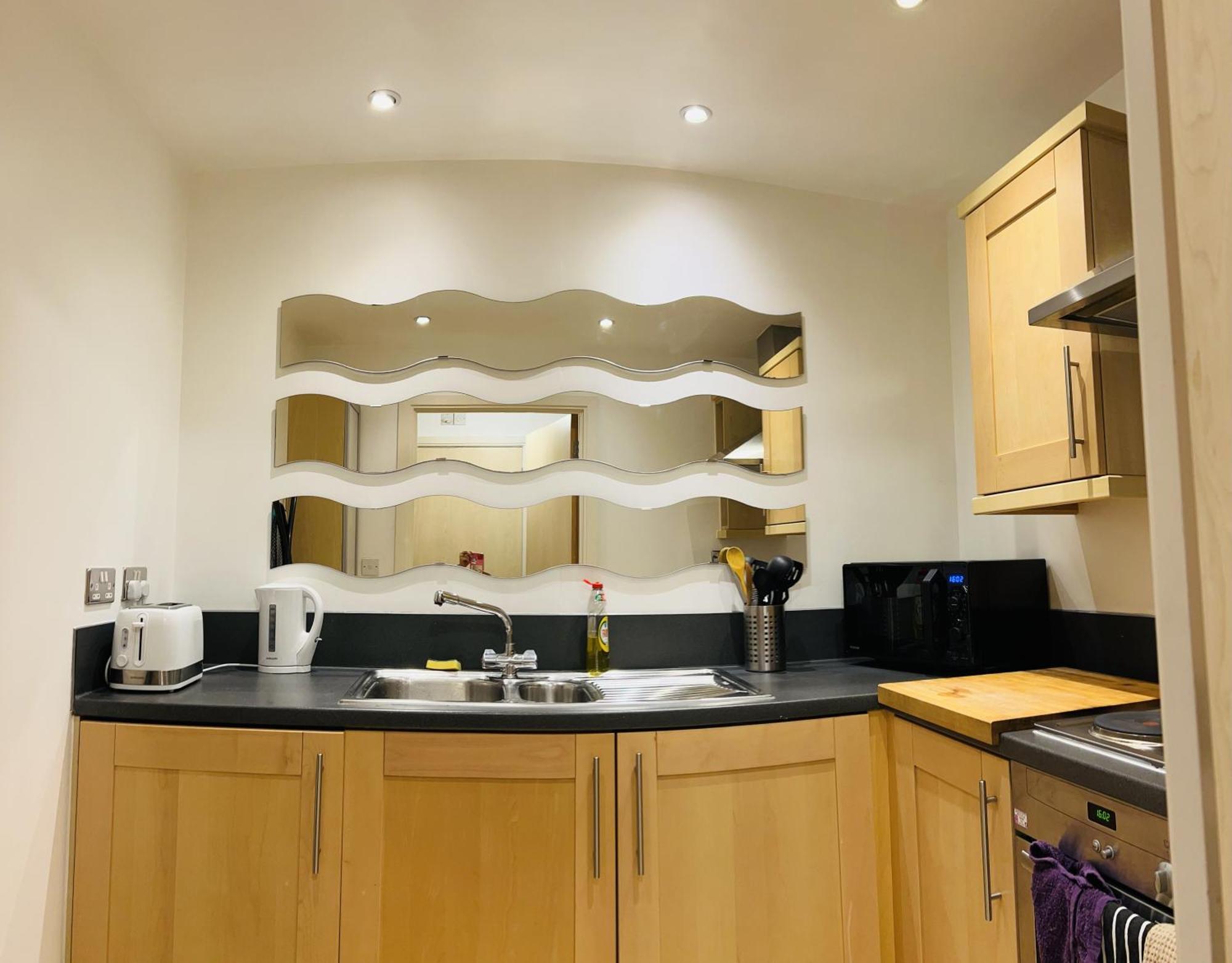 Urban Haven 10 Minutes To Apartment *