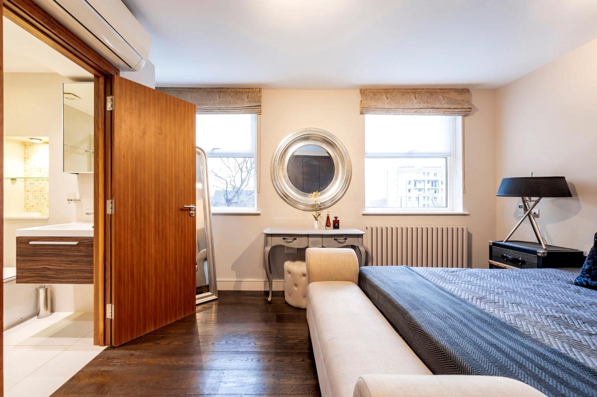 Camden Lux Suite-hosted By Sweetstay London