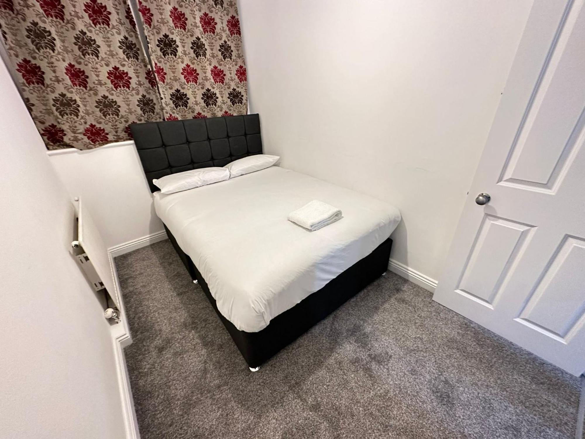 3 Bedroom King Cross Station City Centre Apartment *