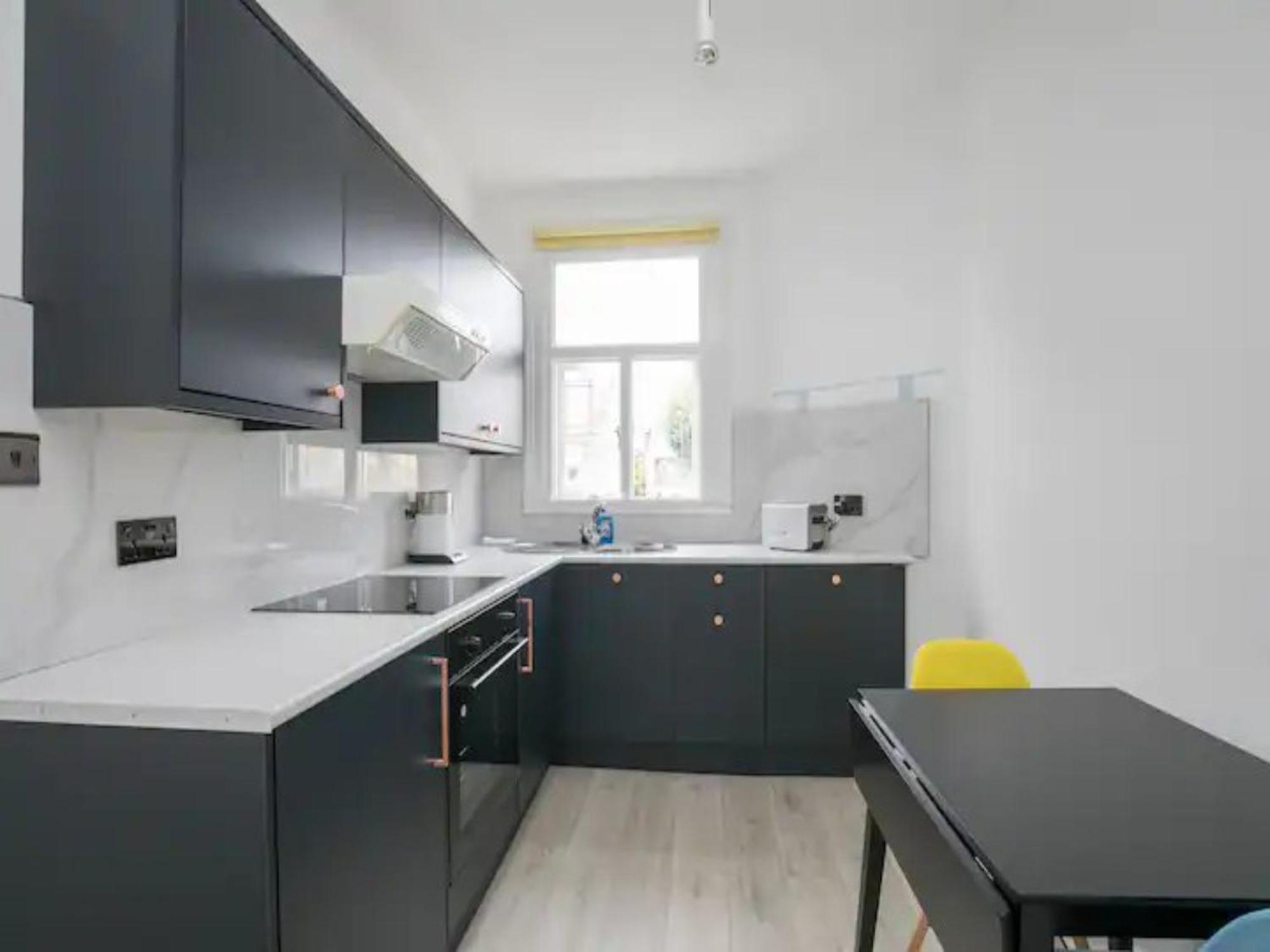 Apartamento Cosy West Flat Discover & Live Pass The Keys Londres