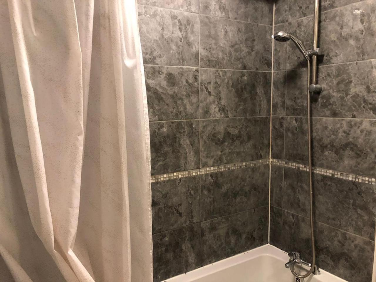 Apartment Lovely 3 Bedroom North London