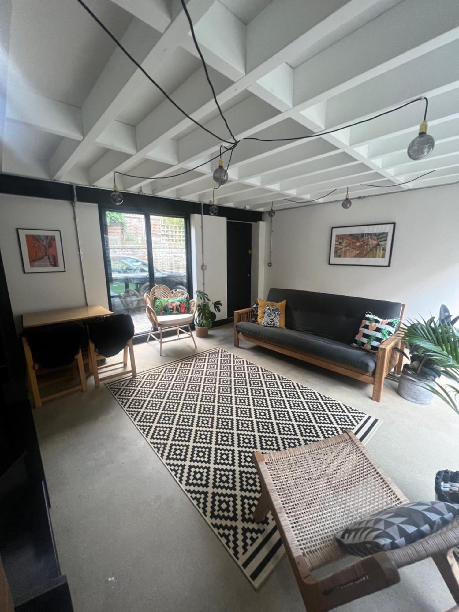 Private In Mews House Londen