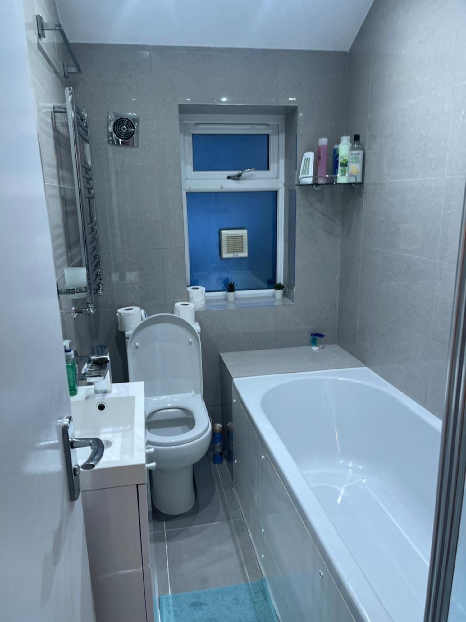 Tooting - Cosy 2 Bedroom House With Garden, 5 Mins Walk To Tube Station Сasa de vacaciones