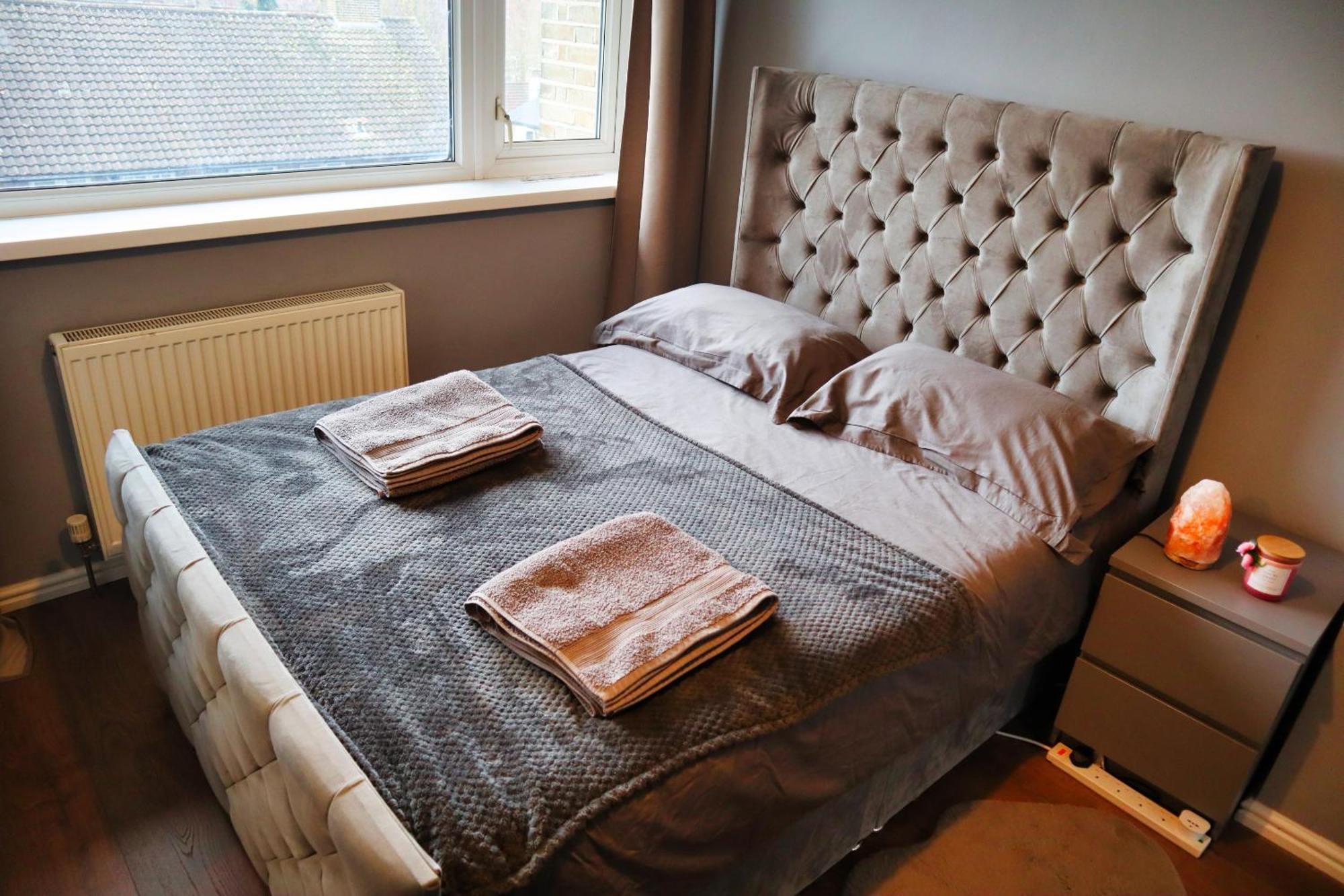 Apartamento Beautiful 3-bed At Swiss