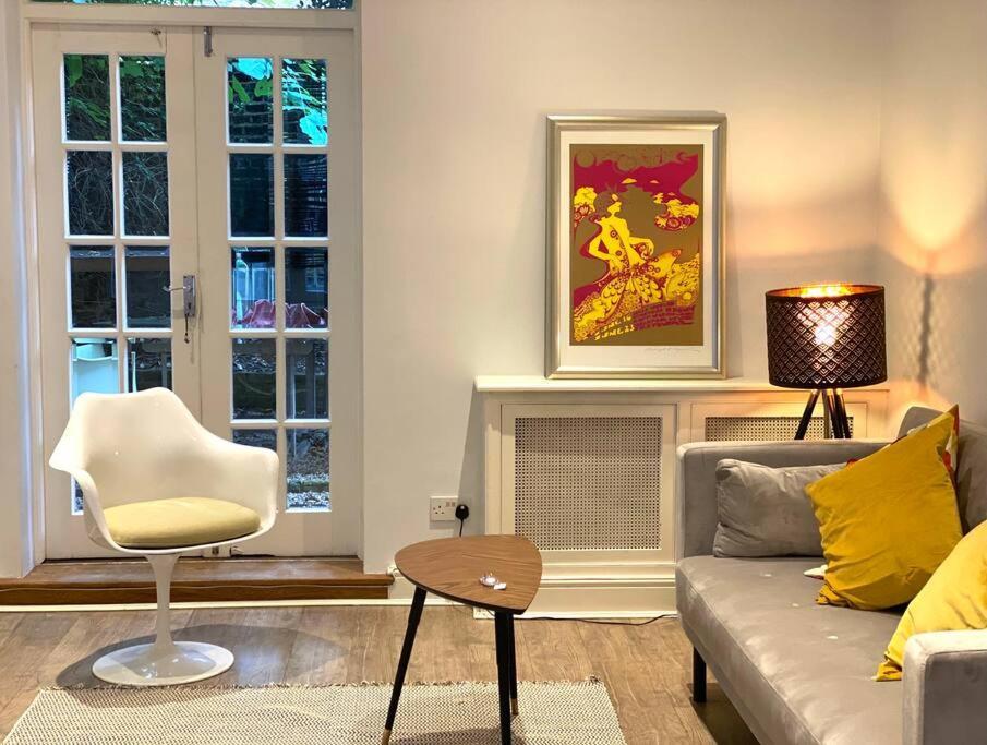 Apartment Beautiful 2 Bed/ 2 Bath Notting Hill Garden Flat