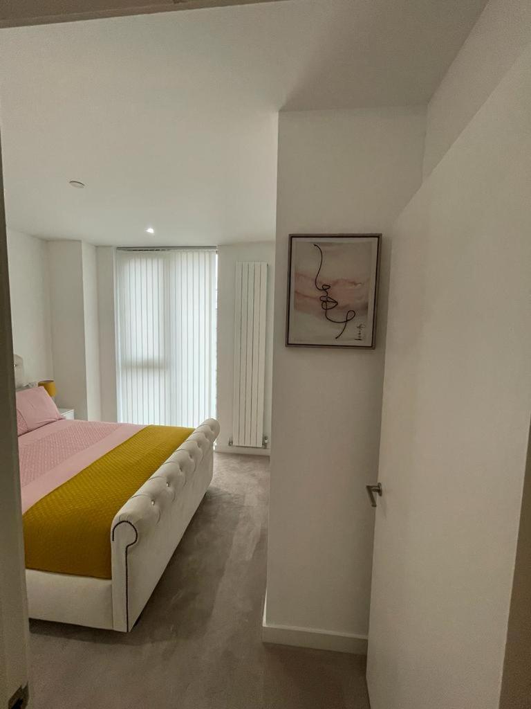 Apartment 2bed Royal Wharf