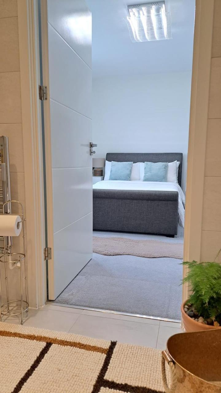 Habitación en casa particular Cozy Double With Large En Near Canary Wharf With Amazing Views In A Shared *