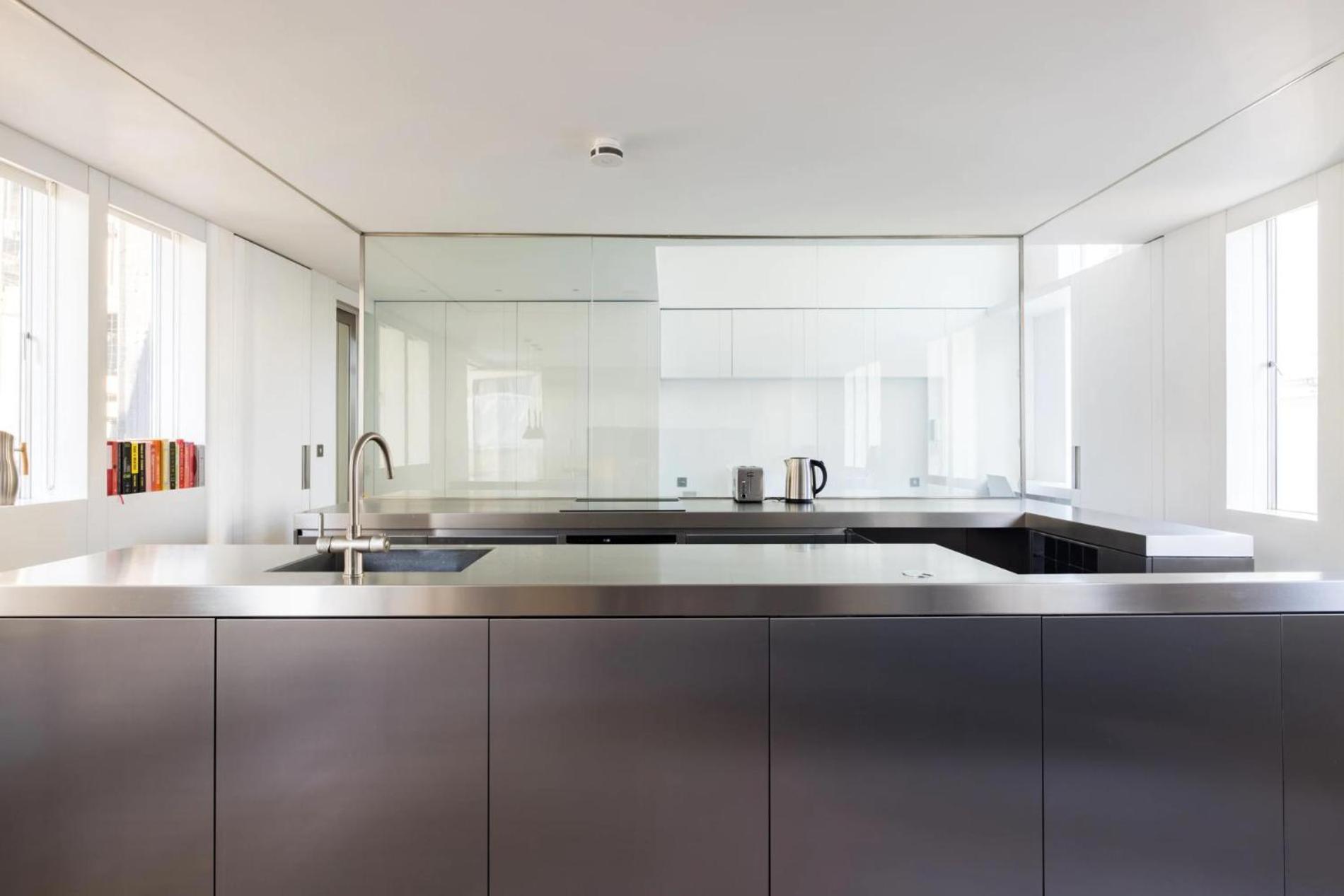 The Tonic 1 Bed With Patio In Shoreditch Apartment