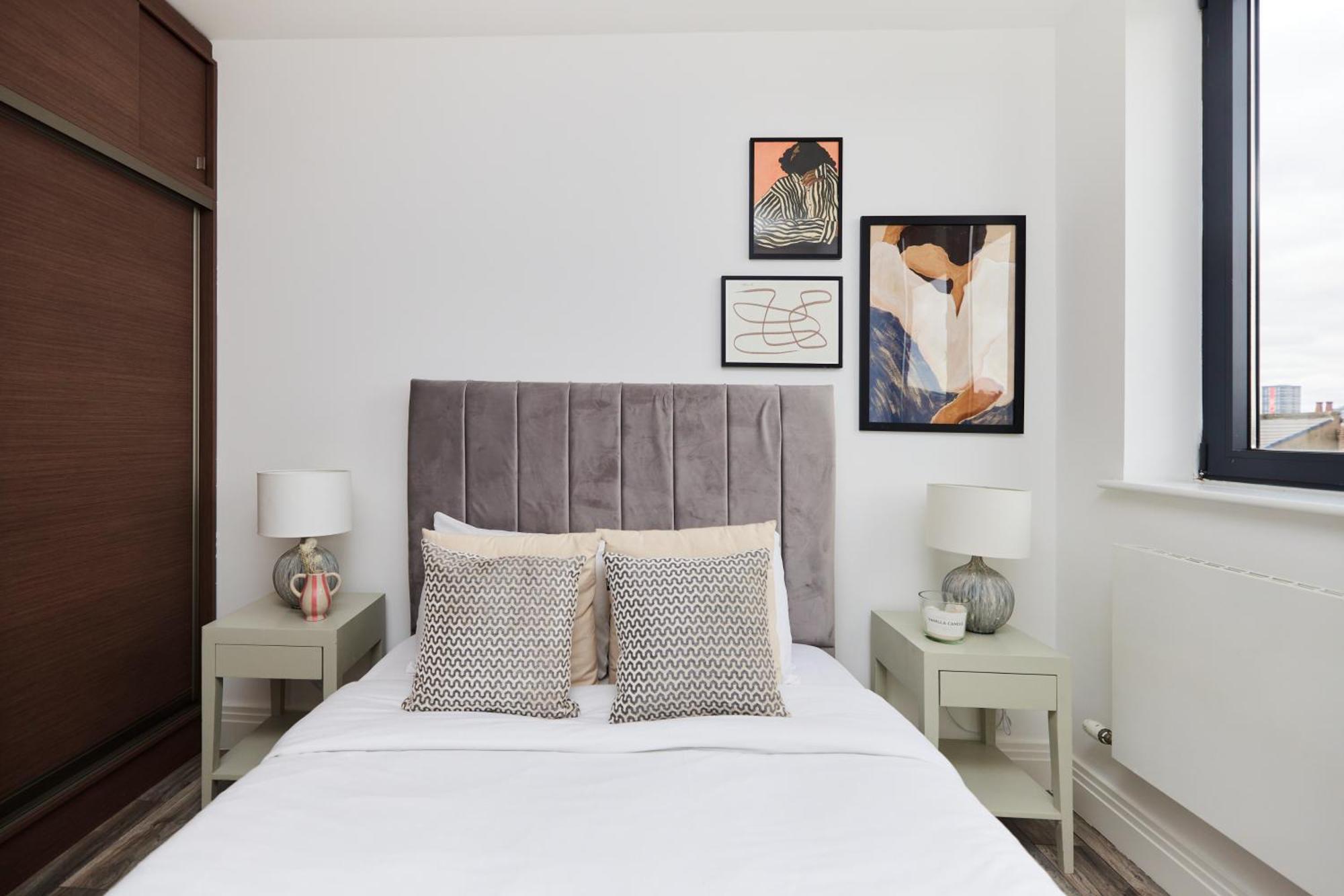 The Wembley Crib - Lovely 1bdr Flat With Balcony Apartment *