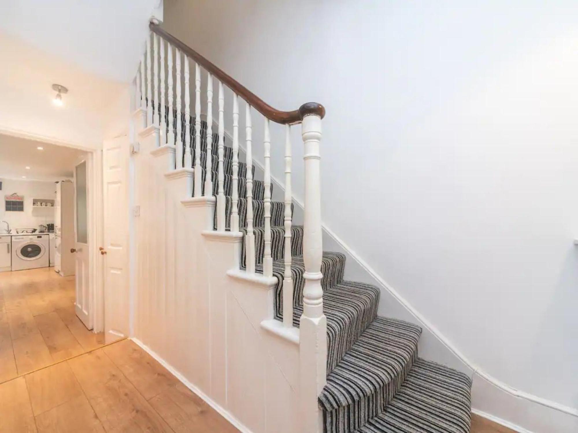 Holiday home Pass The Keys Characterful Victorian Near London