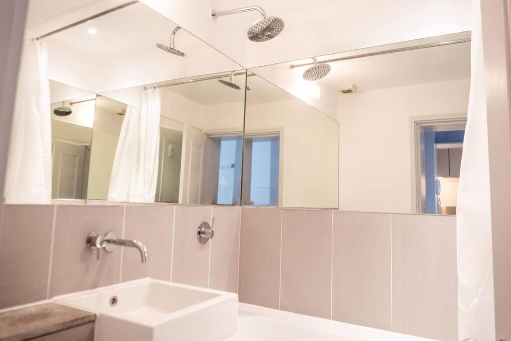Stylish Flat In The Heart Of South Kensington * Londres