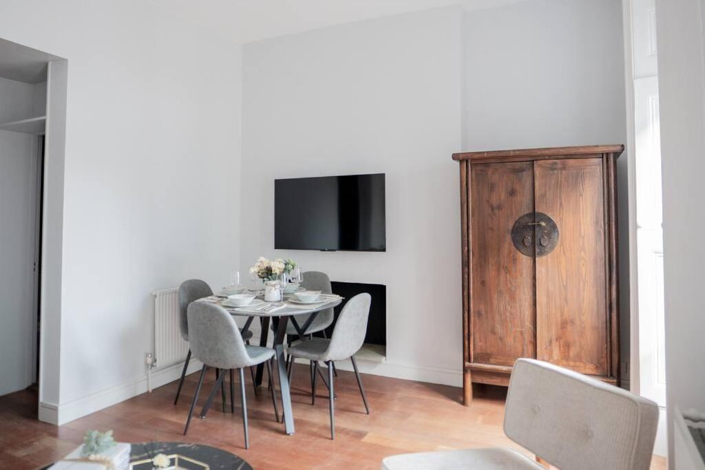 Stylish Flat In The Heart Of South Kensington Apartment London