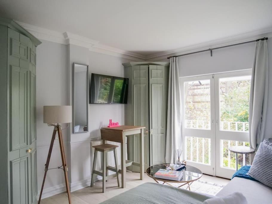 Super Comfy In Prime Apartment London