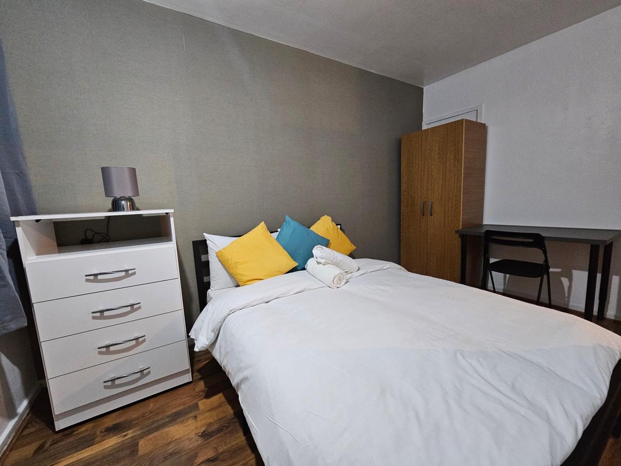Spitalfields Guest house *