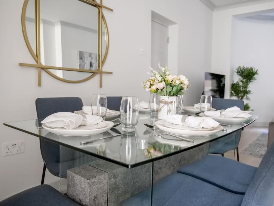 Super Spacious 3 Bedroom And 3 Bathroom Apartamento Londres