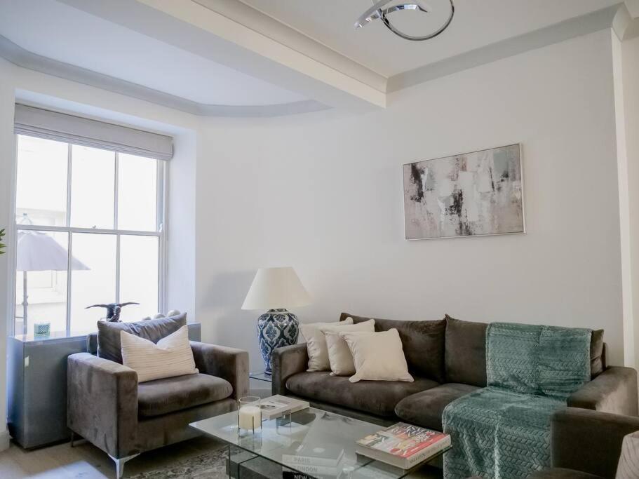 Apartment Super Spacious 3 Bedroom And 3 Bathroom *