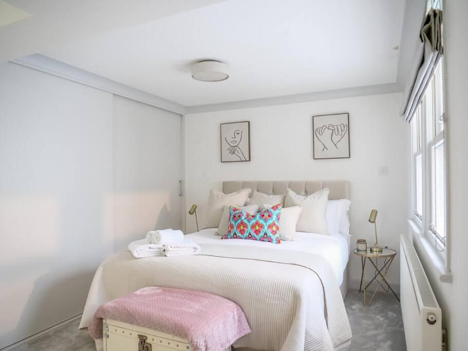 Super Spacious 3 Bedroom And 3 Bathroom Londres