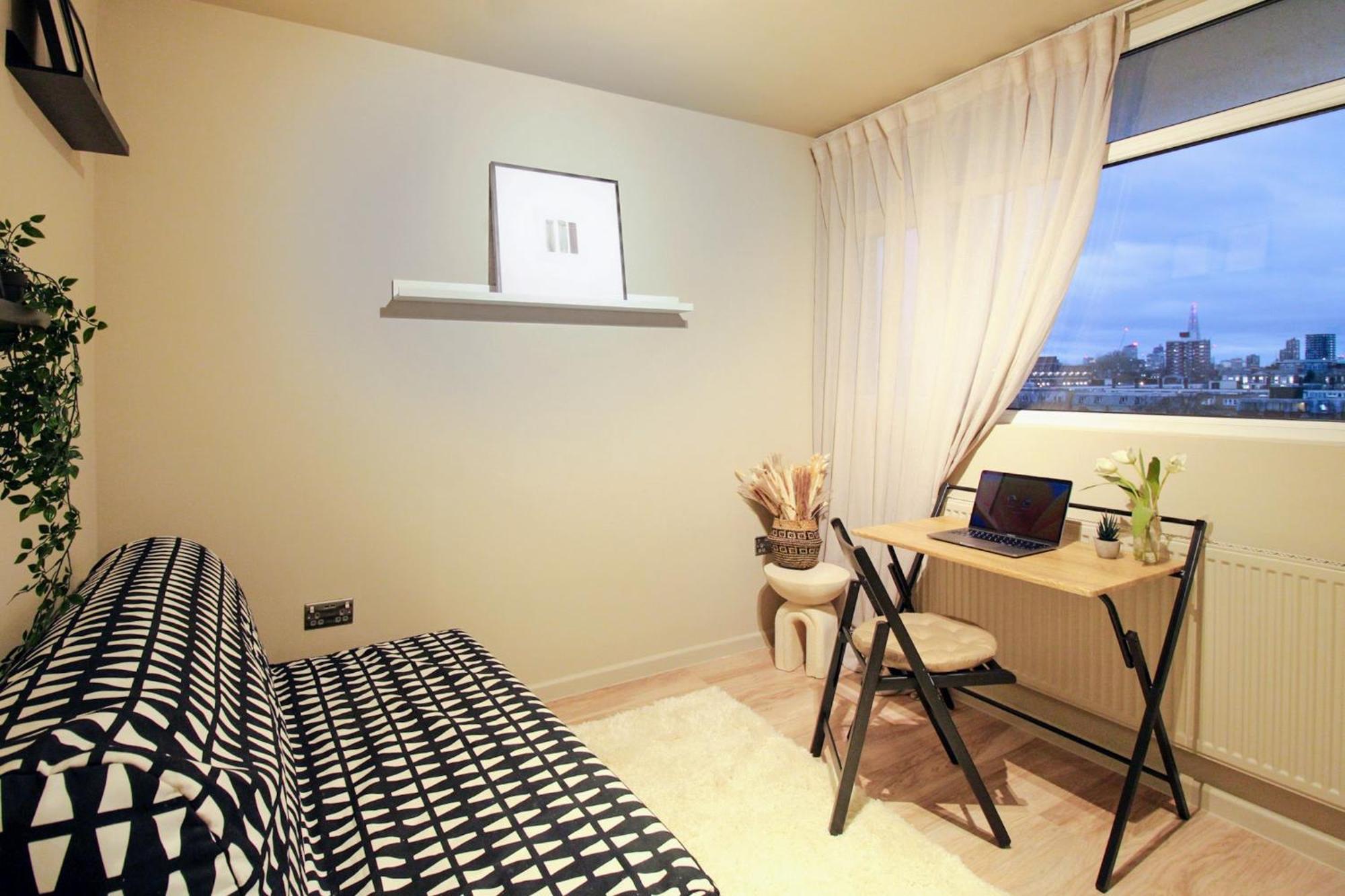 Apartment 2br 2ba Sleeps 6 King Beds Views E1 London