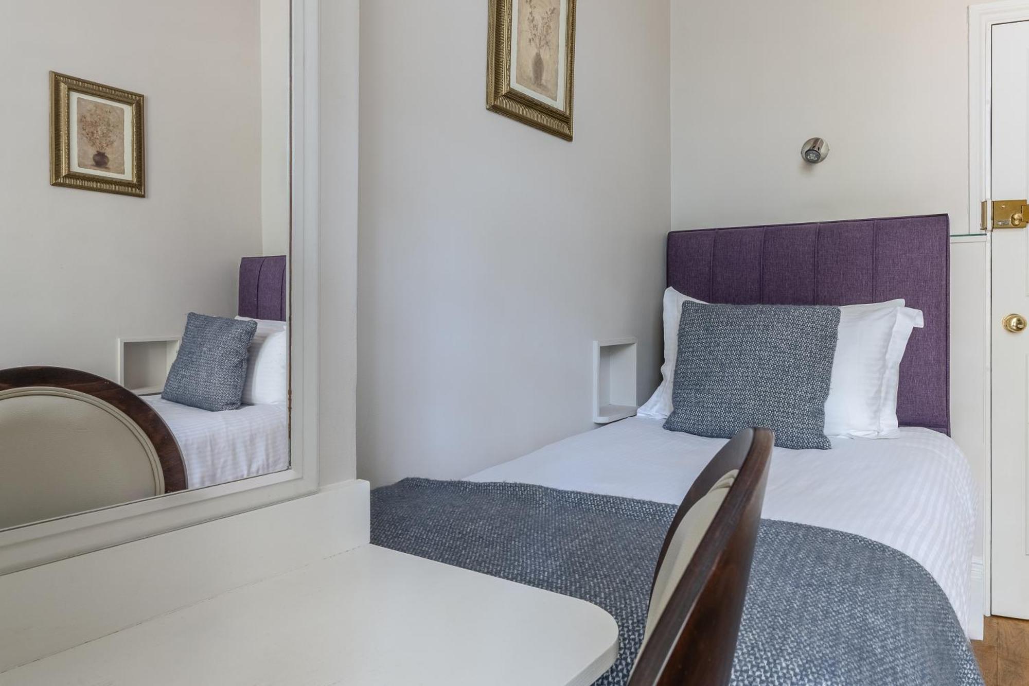 Harlingford 3* London