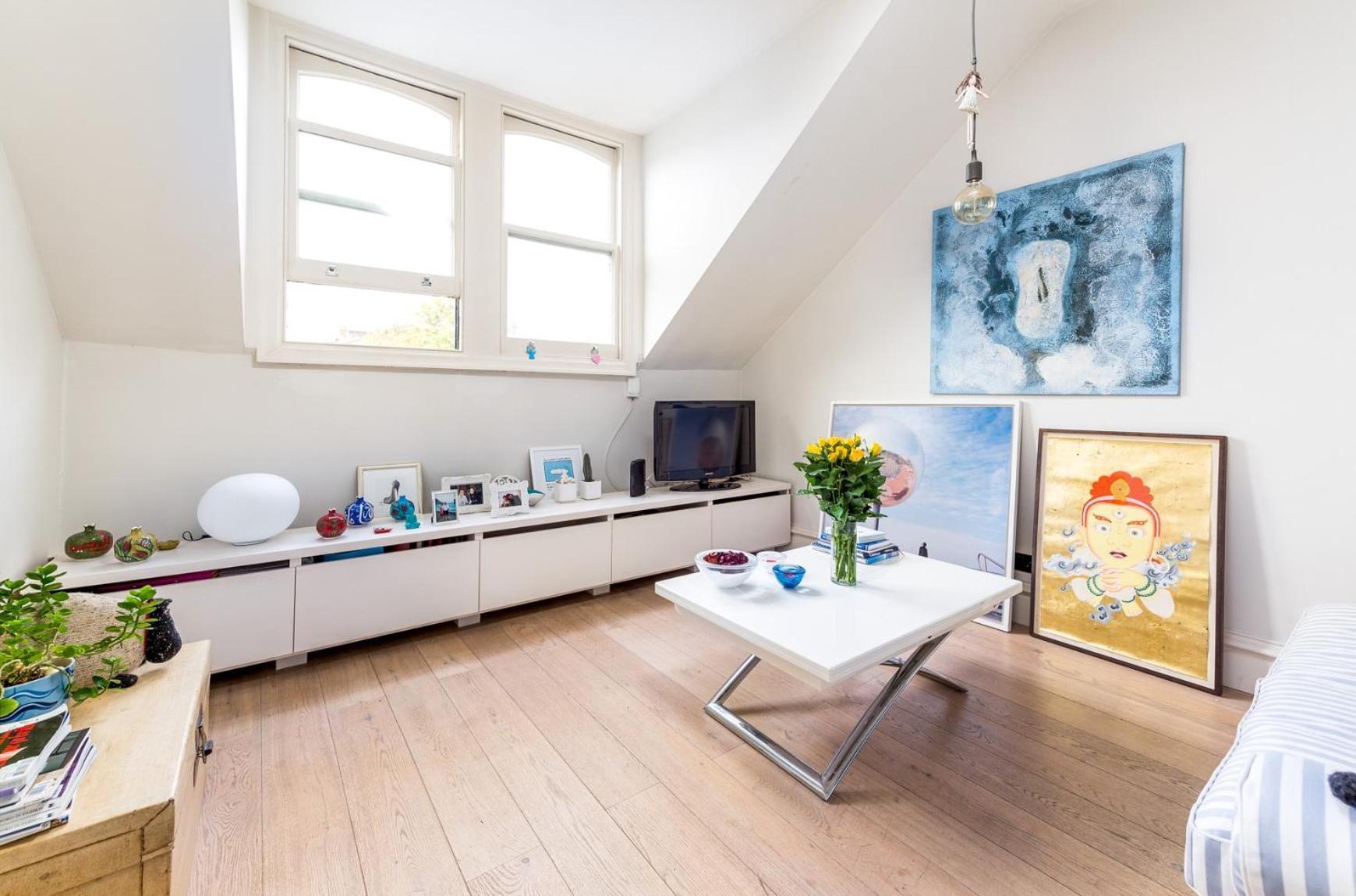 Apartment Pleasant Earl's Court Near Hyde Park By Underthedoormat *
