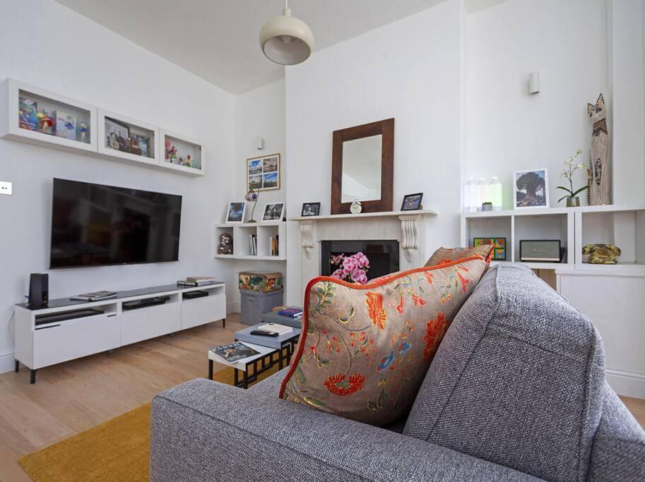 Shirlock - Italianflat Apartment