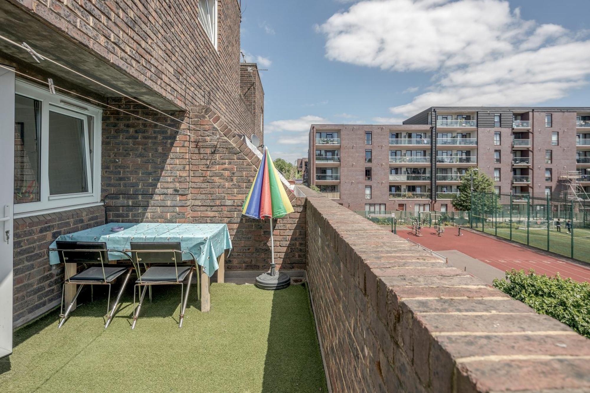 4-bedroom Flat Near Bigben,parliament & Eye Apartment