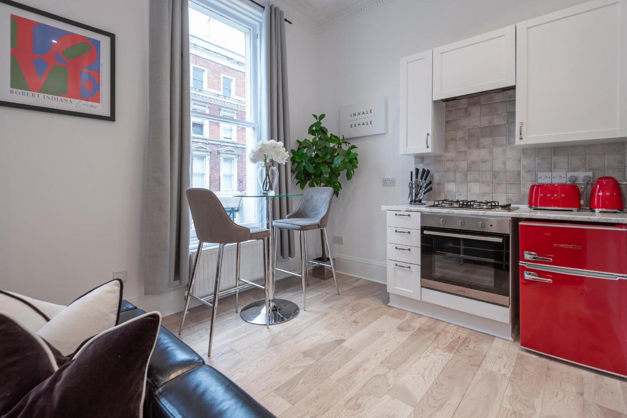 Stunning 1 Bed Flat In The Heart Of Little Venice Apartment