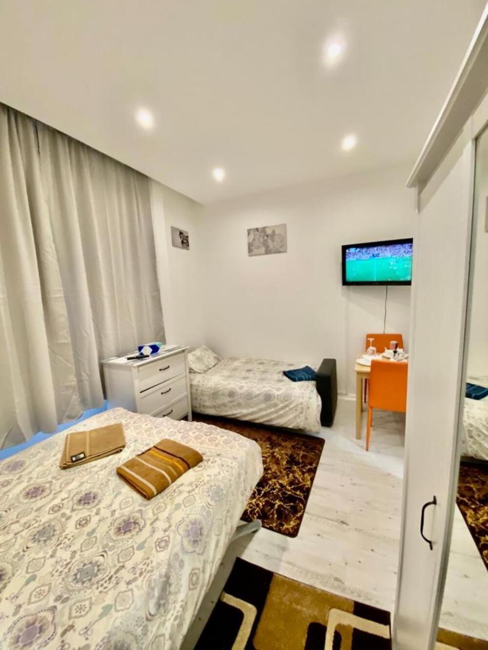 Ground Floor Flat Hyde Park London