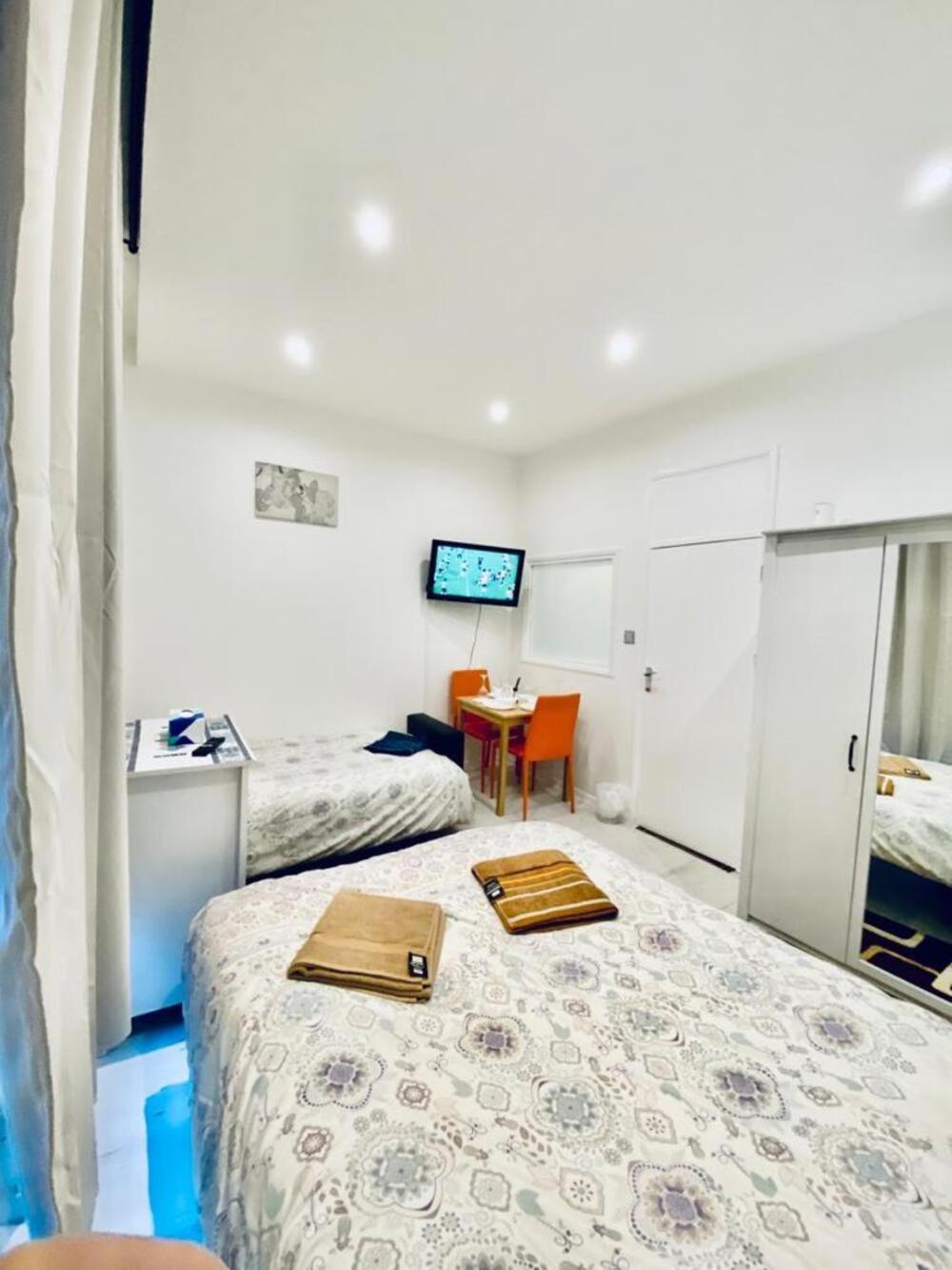 Ground Floor Flat Hyde Park * London