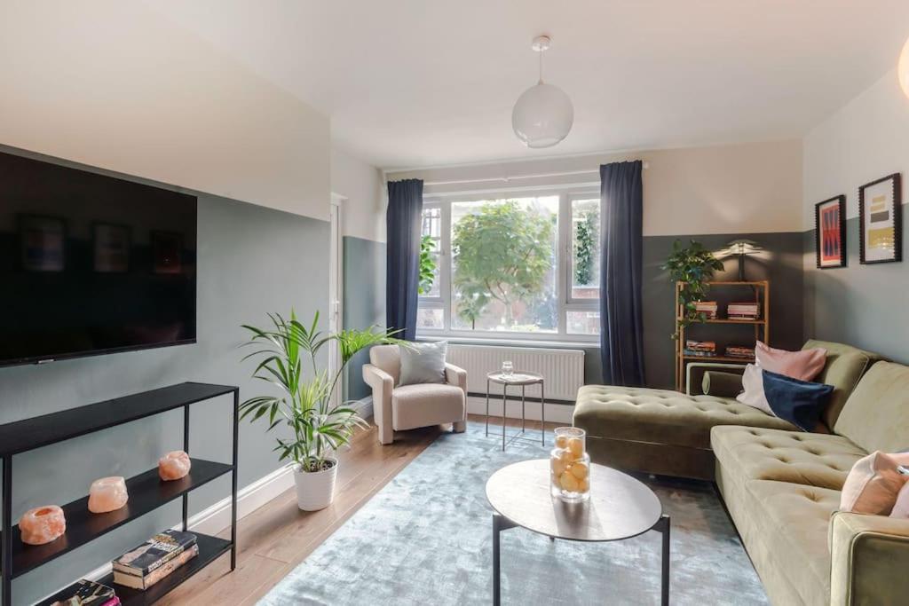The Clissold, Two Bedroom N5 Appartement Londen