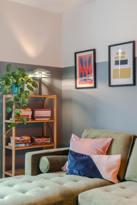 The Clissold, Two Bedroom N5 * Londen