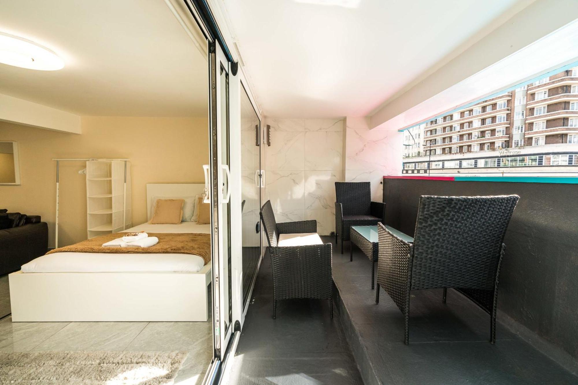 Huge Fully Equipped Studio 1 Min From Tube Station